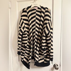 Super comfortable cardigan from Pink Lily